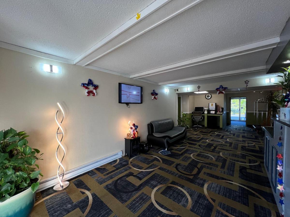 Super 8 By Wyndham Bangor Hotel Kültér fotó