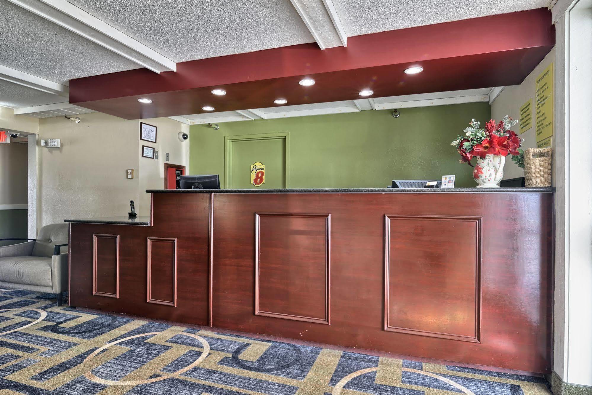 Super 8 By Wyndham Bangor Hotel Kültér fotó